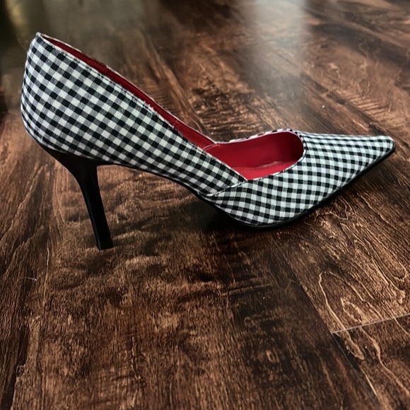 Rampage Pointy Toe Gingham Heel - Picture 5 of 6